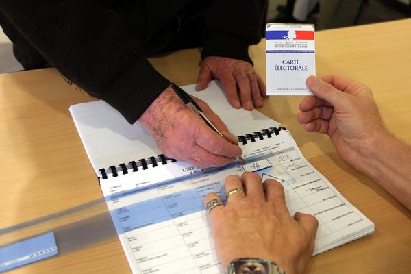 La gauche conserve la Loire-Atlantique, la droite hégémonique partout ailleurs dans les Pays de la Loire