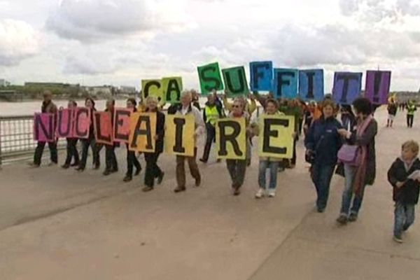 Manisfestation anti-nucléaire à Bordeaux (14/1002012)