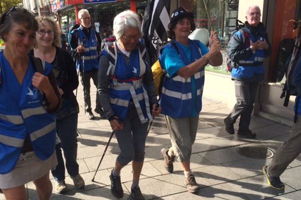 Départ de la marche du Secours populaire dans les rues de Rennes