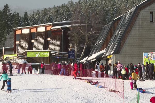 La station ligérienne de Chalmazel a bénéficié d'un bon enneigement pendant les vacances de fin d'année. Les skieurs étaient au rendez-vous