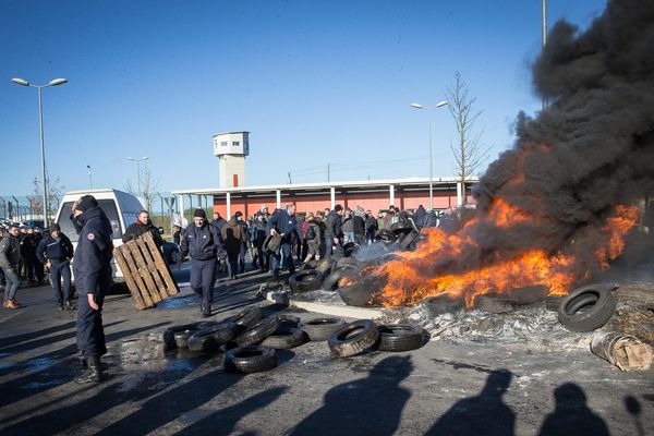 La prison de Vendin-le-Vieil est bloquée depuis mardi. 