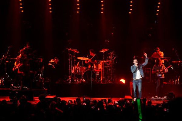 Jesse Carmichael, Mickey Madden, Matt Flynn, Adam Levine, PJ Morton and James Valentine sur scène le 24 octobre 2015 à Los Angeles