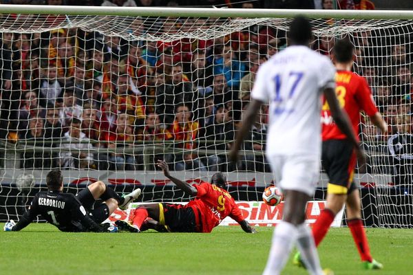 Coulibaly a ouvert le score pour Lens en profitant d'une erreur du gardien de Créteil.