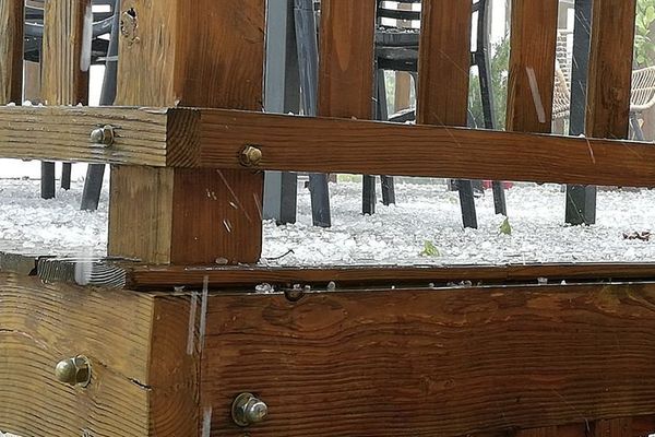 Un orage de grêle s'est abattu sur Lucenay-l'Évêque, en Saône-et-Loire, dimanche 18 août 2019