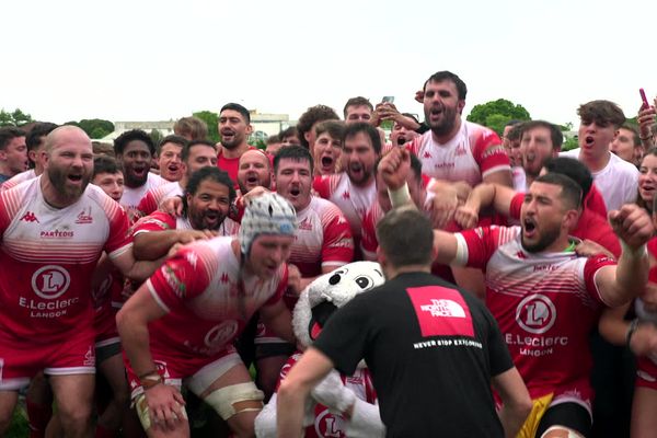 La joie de la victoire pour l'équipe du Stade Langonnais.