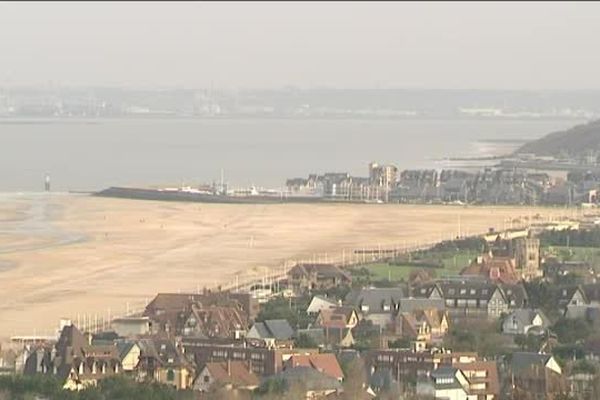 Le Mont Canisy (Calvados) offre de très belles vues sur la baie de Seine