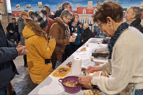 1200 gaufres sèches ont été données à Hondschoote le 1er janvier pour le "Strynendag", jour des étrennes.