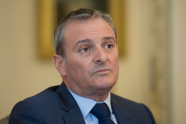 Jacques Billant quitte son poste de préfet du Puy-de-Dôme pour devenir le directeur de cabinet du ministre de l'agriculture et de l'alimentation. 