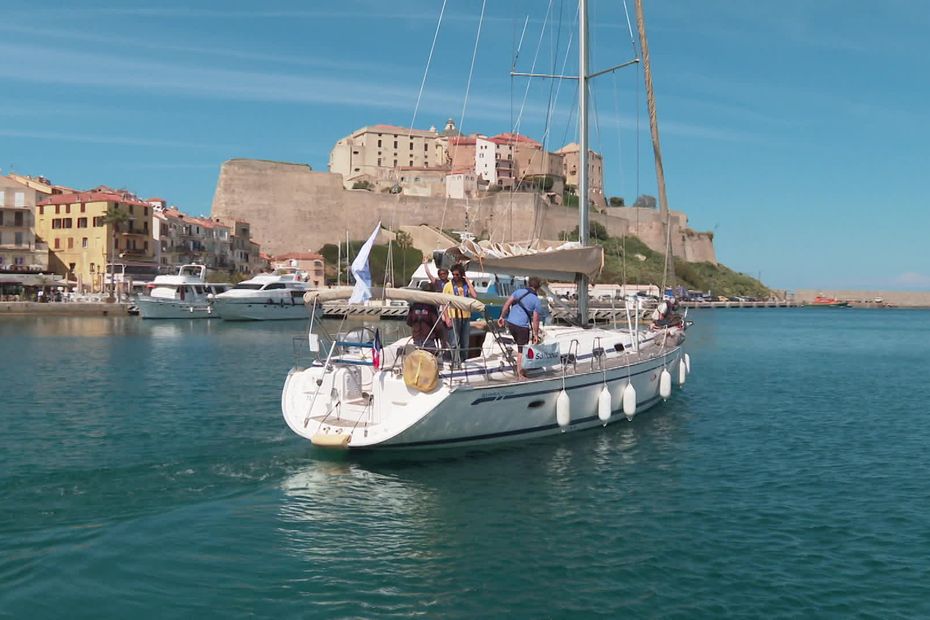 Un mini ferry à voile pour rejoindre la Corse au départ de Toulon : un pari  écologique