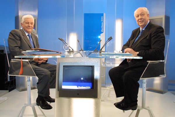 Jean-Claude Gaudin et René Olmeta sur le plateau de France 3 Provence le 14 mars 2001.