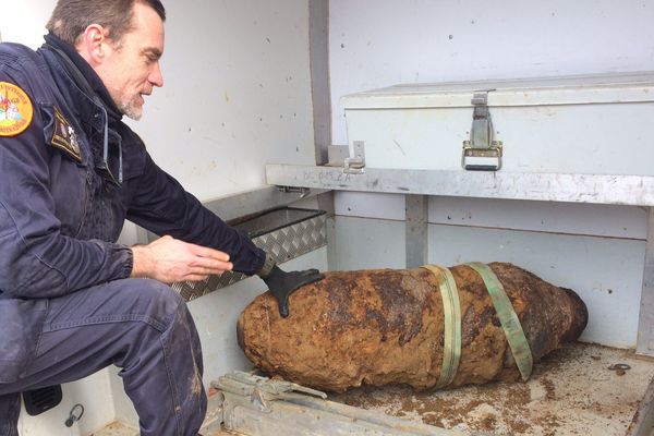 La bombe de 250 kg est à présent neutralisée. 