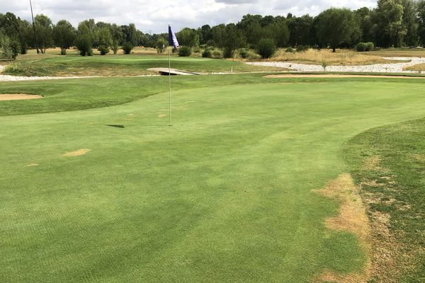 Des restrictions d'eau touchent le golf de la Gloriette, à Tours.