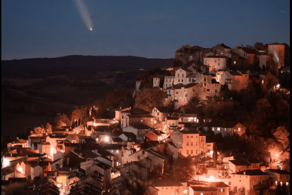 Qb Pixels est ingénieur en aéronautique et passionné de photo. Il a immortalisé la comète du siècle au dessus de Cordes-sur-ciel.