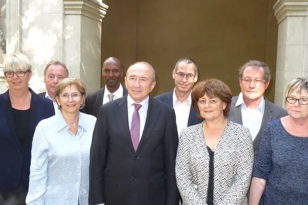 Autour de Gérard Collomb, Annie Guillemot, Florence Perrin,Brigitte Jannot,Michelle Brun Piguet, Gilbert-Luc Devinaz ,Pierre-Jean Zannetacci,Lofti Ben Khelifa,Pascal Furnion     