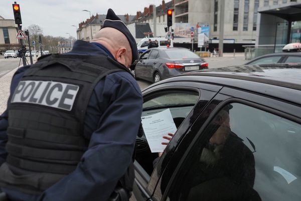 Une homme de 25 ans, résidant à Cournon-d’Auvergne (Puy-de-Dôme), doit être jugé en comparution immédiate, ce lundi 6 avril, par le tribunal correctionnel de Clermont-Ferrand pour non-respect du confinement. Photo d'illustration.