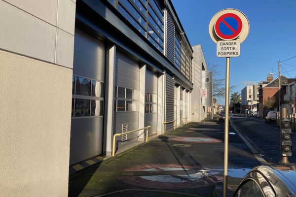 La continuité des secours reste assurée à la caserne des pompiers de Lisieux malgré plusieurs cas positifs au Covid-19.