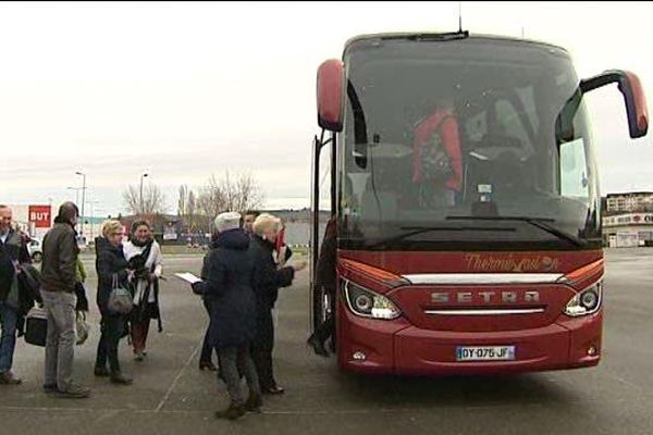 Une trentaine de sympathisants de l'Allier sont en route pour le Trocadéro à Paris. 