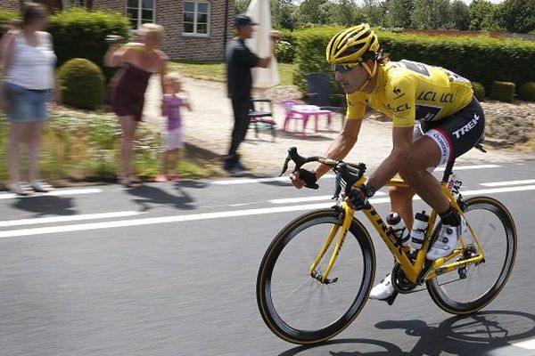 Cancellara portera le maillot jaune pour la troisième étape du Tout de France entre Anvers et Huy.