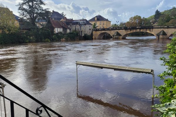 La Dordogne et la Gironde sont en vigilance orange pour crues jusqu'au mardi 7 novembre.