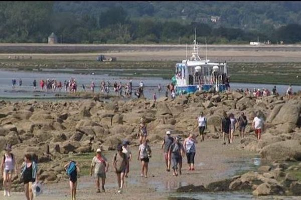 Près de 12000 personnes assisteront à cette 20ème édition des Travaersée de Tatihou du 1er au 13 Aout