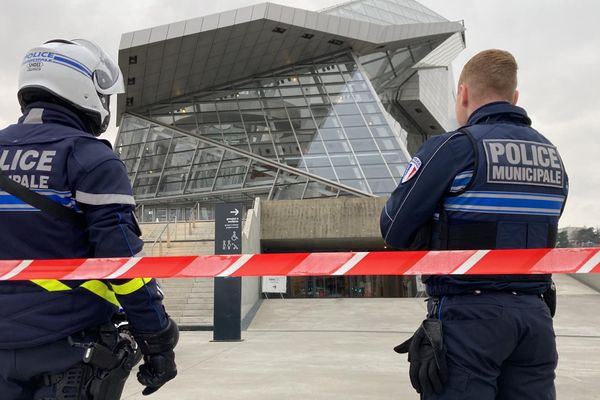 Le Musée des Confluence a été évacué de 26 janvier au matin.