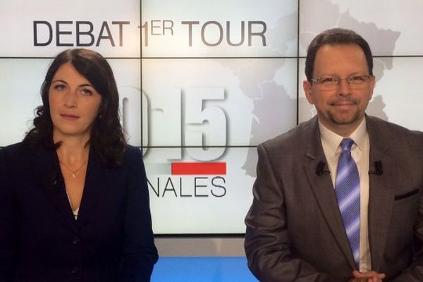 Marine Demazure et Christophe Carin animent le débat d'avant le 1er tour des élections Régionales 2015