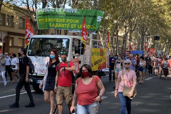 Les soignants demandent toujours plus de moyens humains et matériels.