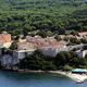 Le Fort royal de l'île Sainte-Marguerite se trouve sur les îles de Lérins, au large de Cannes.