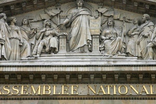 Le fronton de l'Assemblée nationale