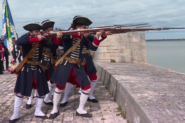 Des soldats plus vrais que nature, au Fort Louvois (Charente-Maritime).