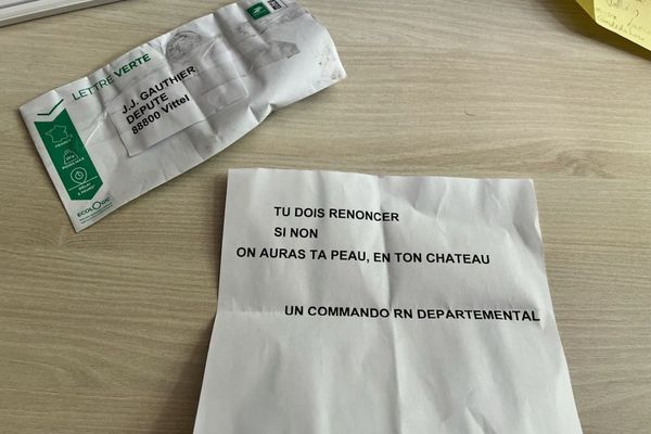 Le courrier anonyme est arrivé ce samedi 15 juin 2024 à la permanence du député, à Vittel (Vosges).