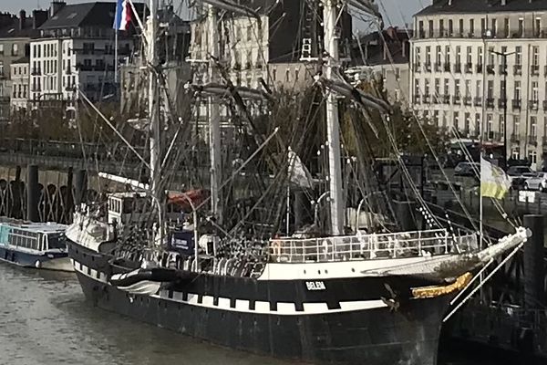 Le Belem est amarré quai de la Fosse à Nantes.