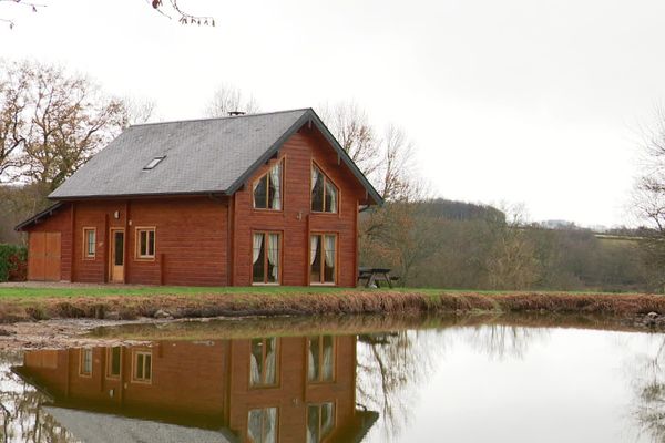 Le chalet d'Alain Marchand n'a plus vu de touristes depuis quelque temps.