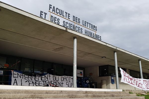 La faculté des lettres et des sciences humaines de Limoges est bloquée ce mardi 3 avril 2018