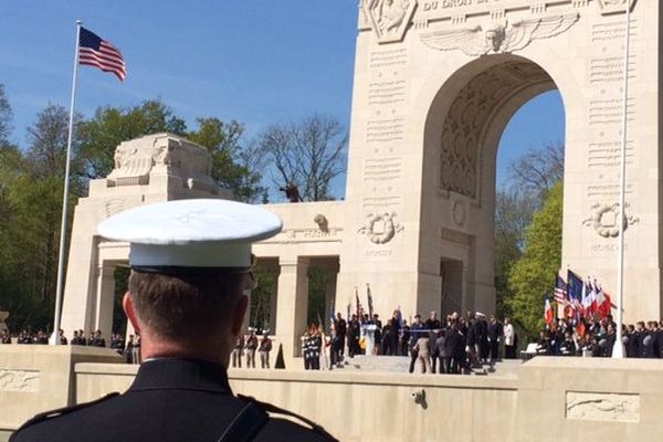 Centenaire de l'escadrille la Fayette : les héros américains de la Grande guerre célébrés à Marnes-la-Coquette, dans les Hauts-de-Seine.