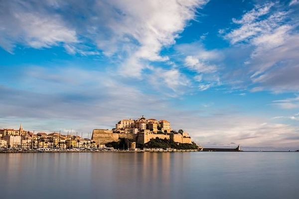 ILLUSTRATION - Calvi, sous-préfecture du département de la Haute-Corse