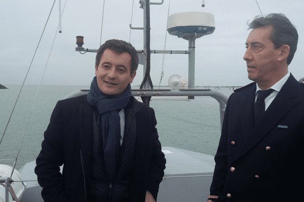 Gérald Darmanin, Ministre visite l'Aunis 2, bateau de l'école nationale des douanes en présence de Fabrice Rigoulet-Roze, Préfet de Charente-Maritime le 16 février 2018