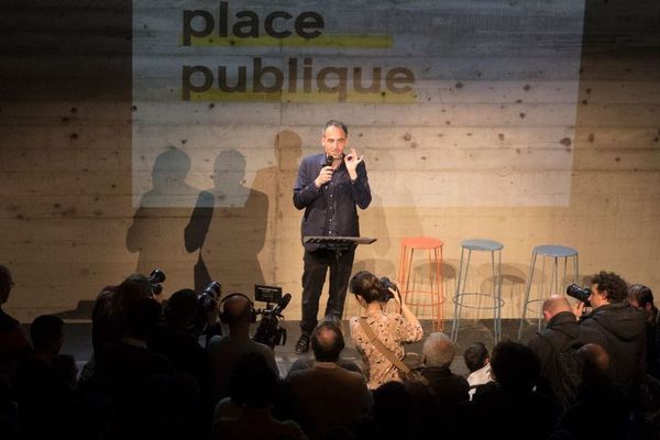 Le lancement de Place Publique par Raphaël Glucskmann à Montreuil le 15 novembre 2018.