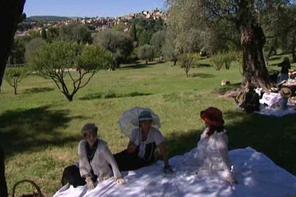 Le déjeuner sur l'herbe au domaine des Colettes à Cagnes-sur-Mer. 