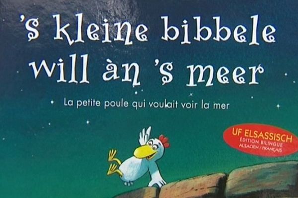 "La petite poule qui voulait voir la mer" en édition bilingue français-alsacien