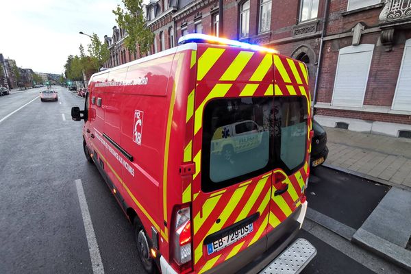 Un homme est décédé à Auby. Un train a percuté sa voiture sur un passage à niveau.