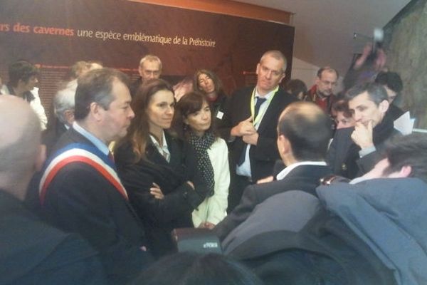 Aurélie Filippétti, ministre de la culture ets venue inaugurer la grotte du mas d'Azil en Ariège après les travaux