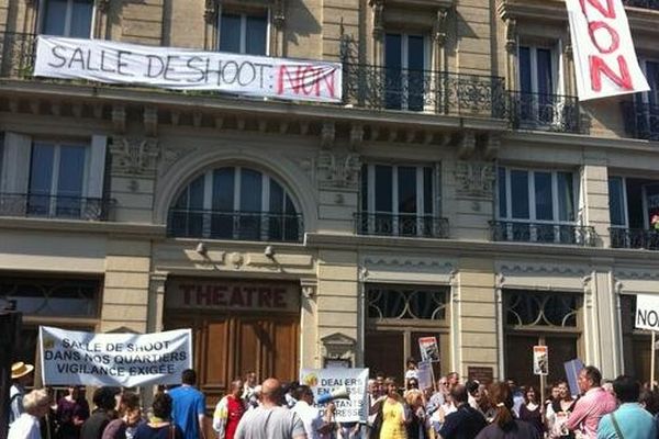 La future salle de consommation de drogue ne sera pas implantée boulevard de la Chapelle dans le 10ème à Paris mais sur le site de l'hôpital Lariboisière.