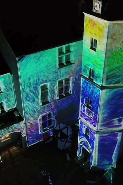 Vidéo mapping sur la façade du château de Beaugency