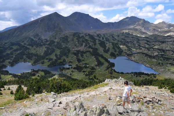 Le petit et le grand Péric dans les Pyrénées-Orientales (Massif du Carlit).