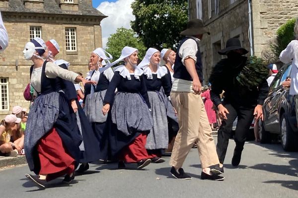 La fête de la Saint-Loup a rassemblé 2 500 danseurs et musiciens à Guingamp pendant 5 jours.