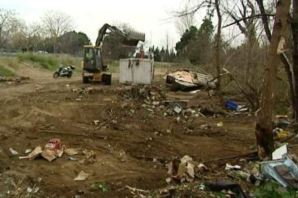 Le campement de Roms rasé se trouvait sur un terrain appartenant à la municipalité de Perpignan.