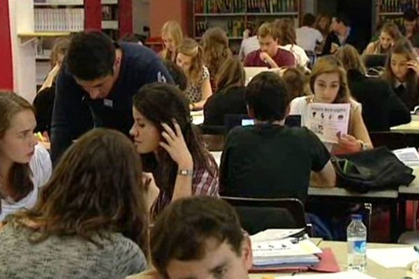 La bibliothèque de l’Université Vitor Segalen à Bordeaux