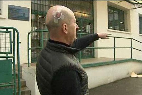 Victime d'une tentative de braquage avortée, le commissaire-priseur, M° Philippe Casal, a reçu un coup à la tête ce matin.
© Elodie Monnier, France 3 Auvergne