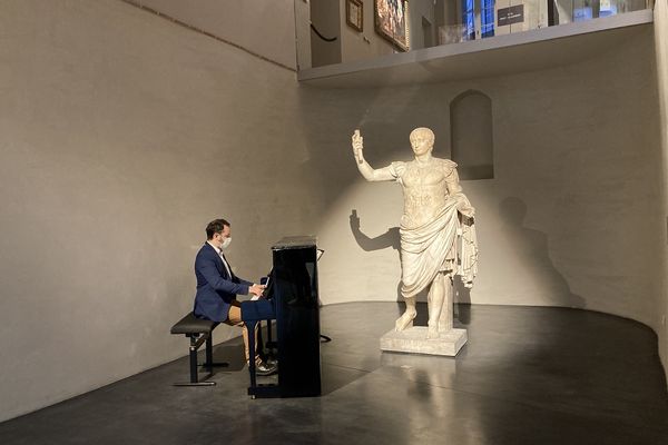 Piano au musée des Amériques à Auch.